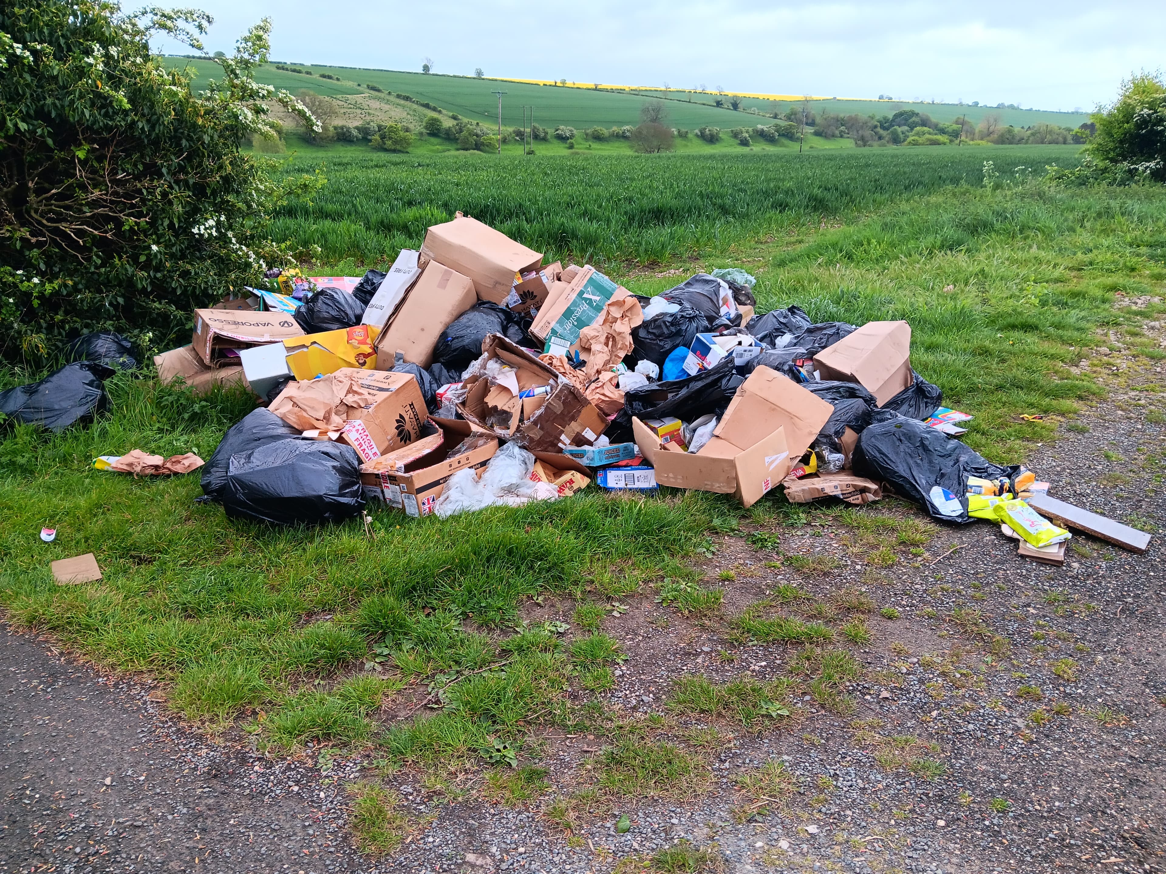 Check before you chuck: residents warned over £600 fly-tipping fines
